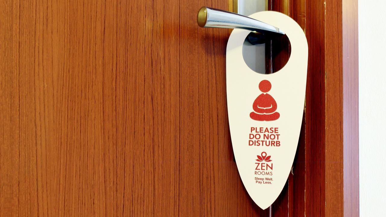 Zen Rooms Libertad Railway Station Pasay Ngoại thất bức ảnh